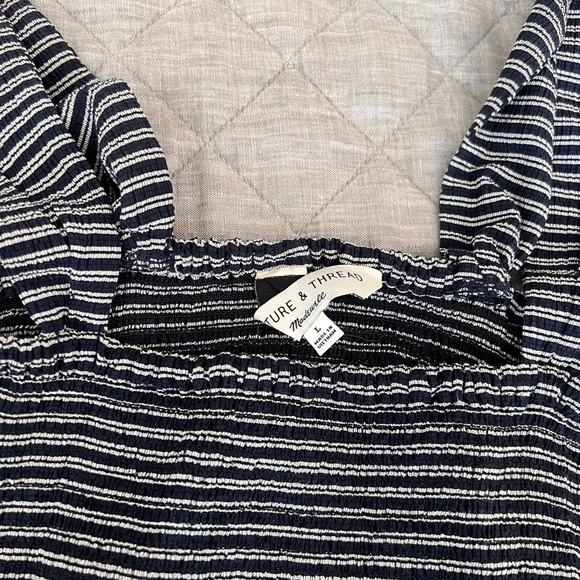 NWOT Madewell texture and thread smocked tank top - Picture 4 of 5